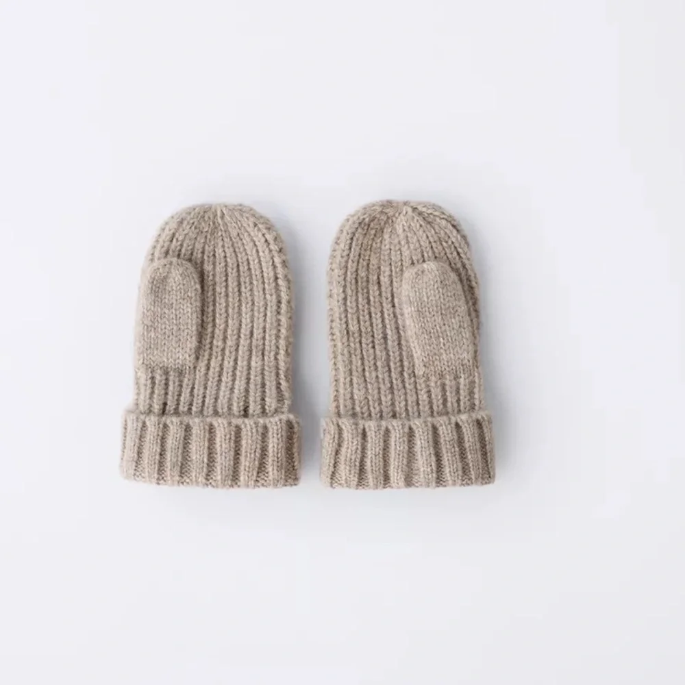 Zara kids, taupe brown, knit mittens, size S (3-6 years)